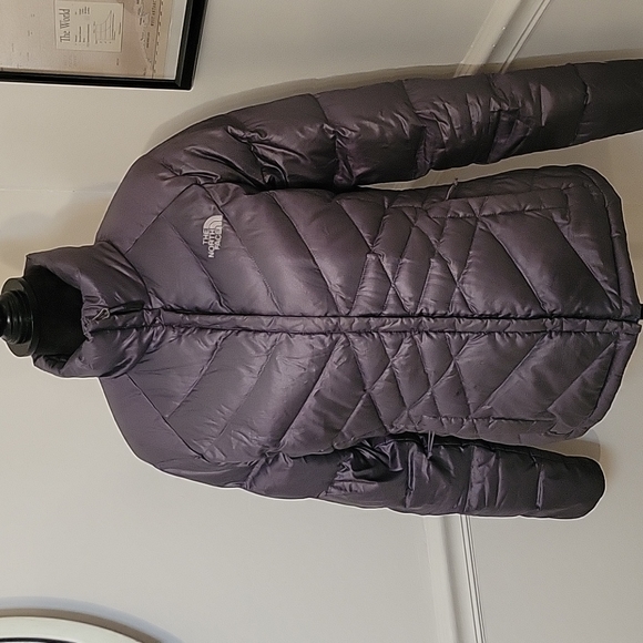 The North Face Womens Metallic Purple Puffer Coat Size Medium - Picture 6 of 8